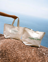 Load image into Gallery viewer, Recyclé à Porter Large Tote
